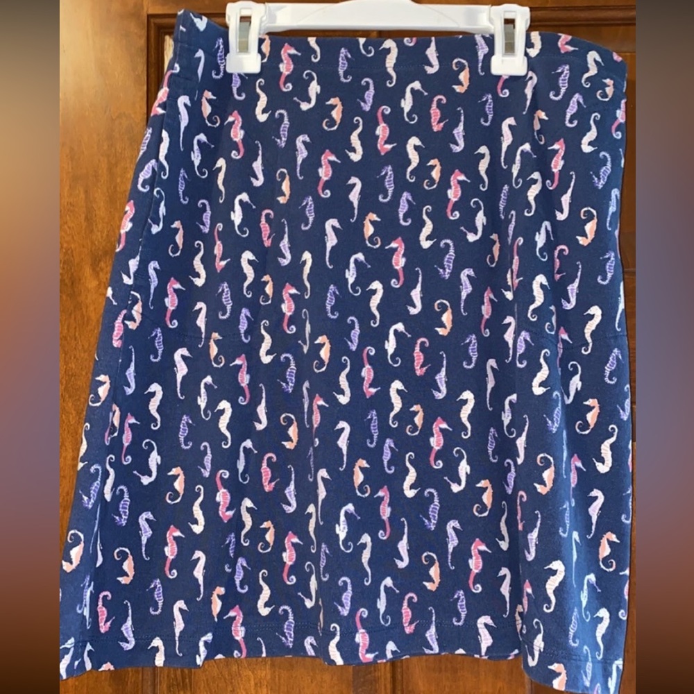 Outdoor skirt